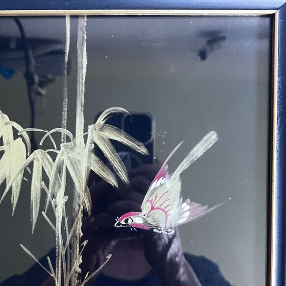 Vtg Asian Chinoiserie Bamboo & Birds Brush Painting on Silk In Black Gold Frame - Picture 9 of 15